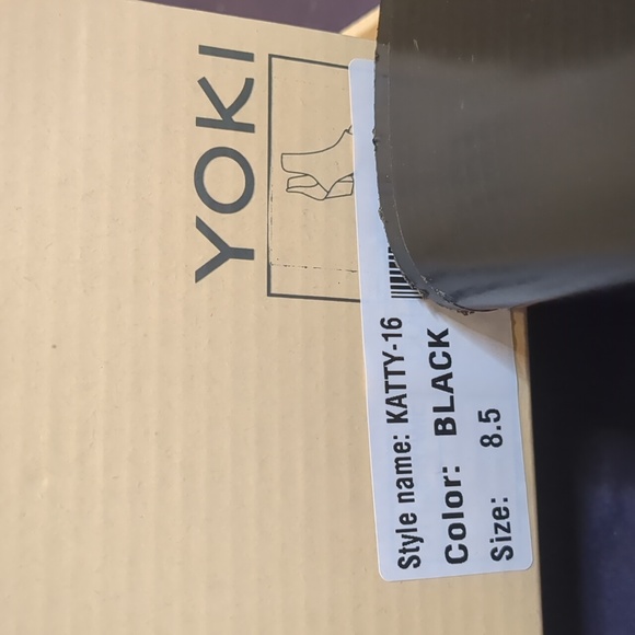 Yoki Peep Toe Slouchy Stacked Block Heel Booties - Picture 5 of 8